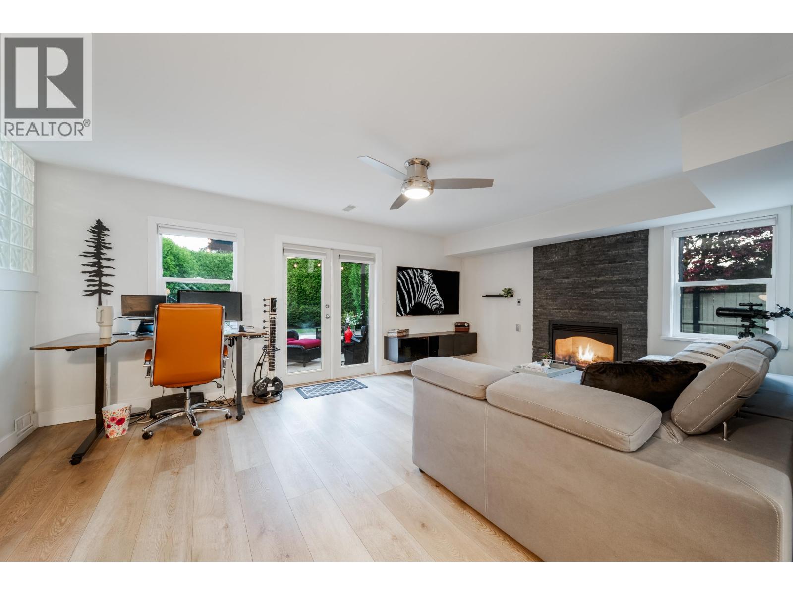 327 Mount Royal Court, Port Moody, British Columbia  V3H 3Z3 - Photo 11 - R3176061