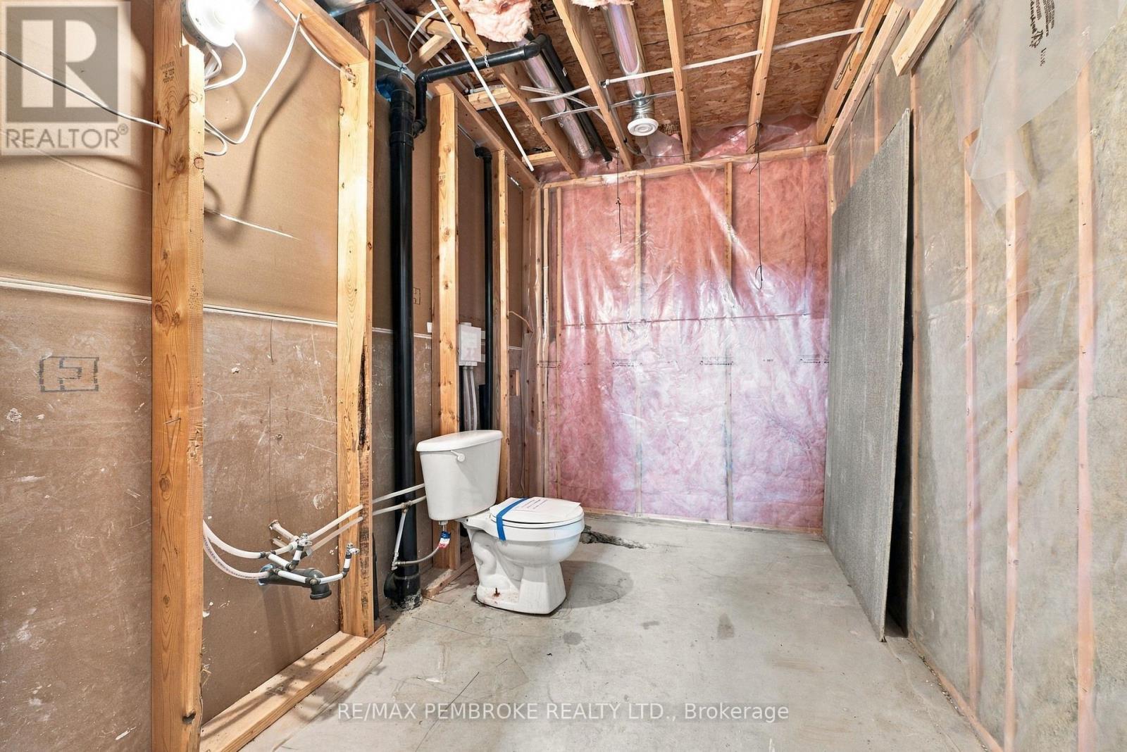 18 Joseph Street, Laurentian Hills, Ontario  K0J 1J0 - Photo 37 - X14096366