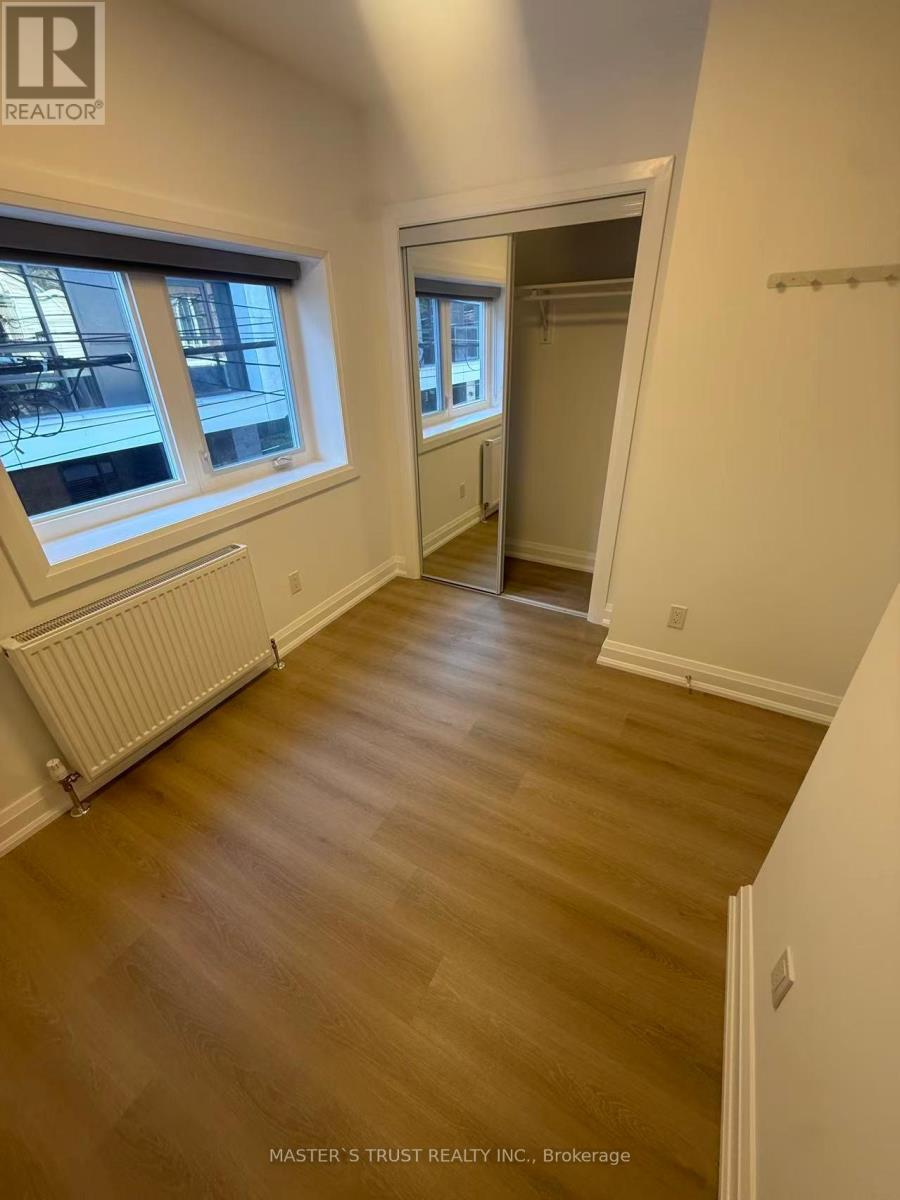 Unit4 - 370 Lippincott Street, Toronto, Ontario  M5S 2P7 - Photo 6 - C14096350