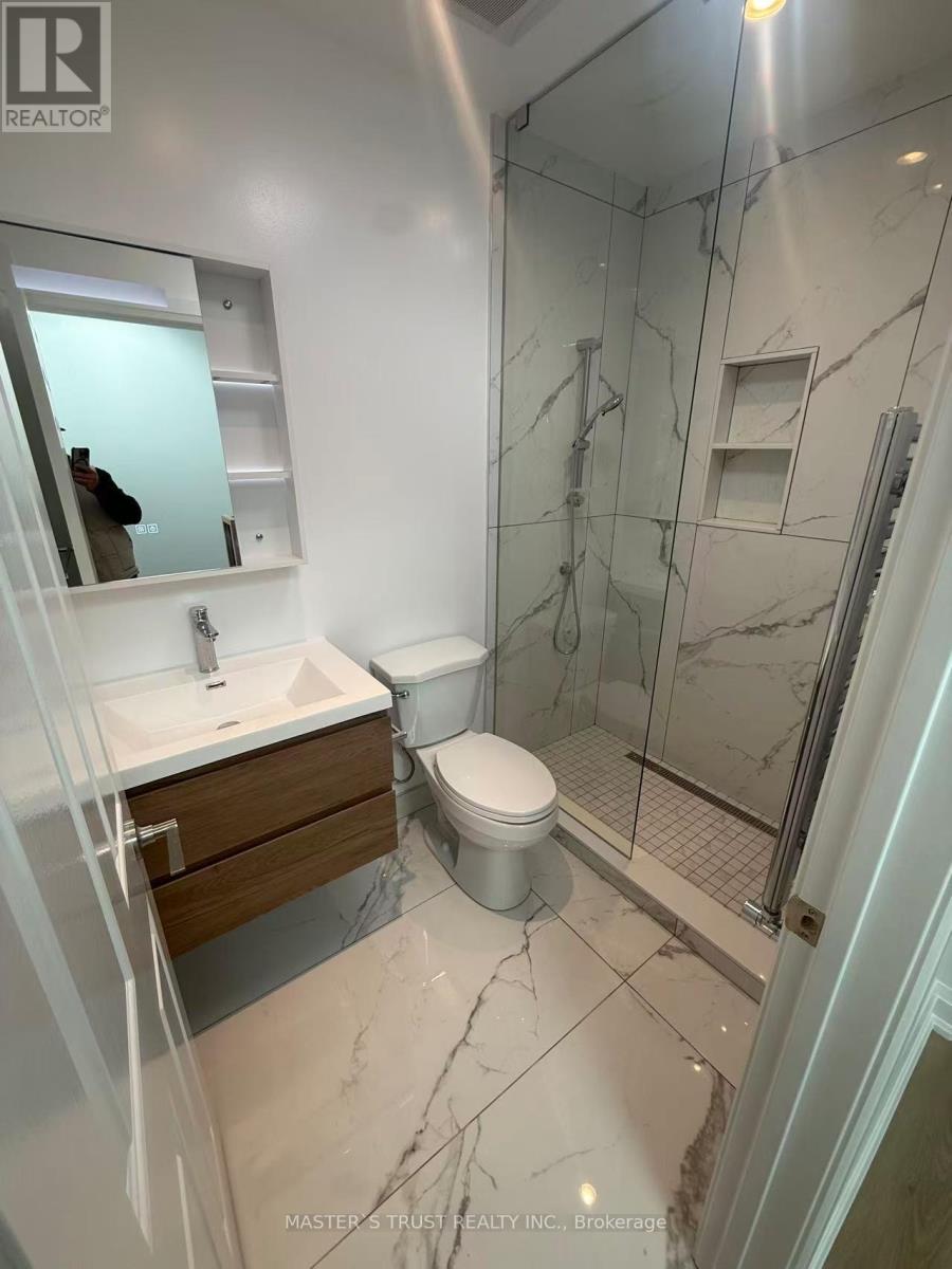 Unit4 - 370 Lippincott Street, Toronto, Ontario  M5S 2P7 - Photo 7 - C14096350