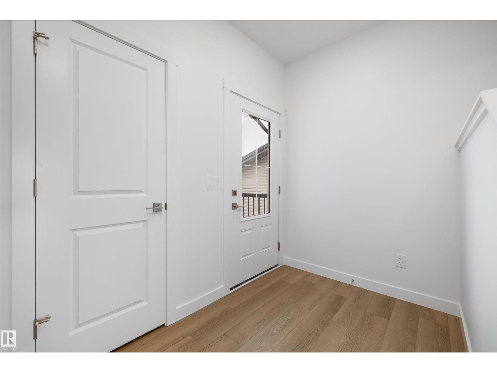 19003 24 Av NW, Edmonton, Alberta  T6M 3L3 - Photo 3 - E4493087