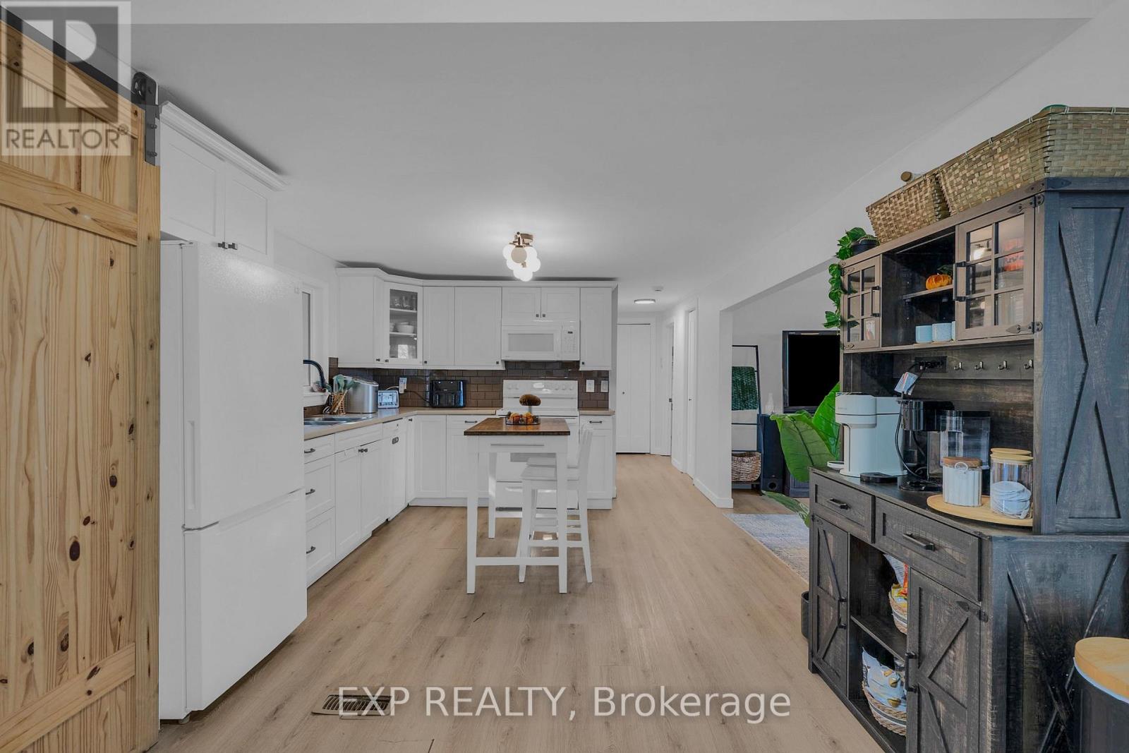 20194 Main Street, Caledon, Ontario  L7K 1P7 - Photo 5 - W14096330