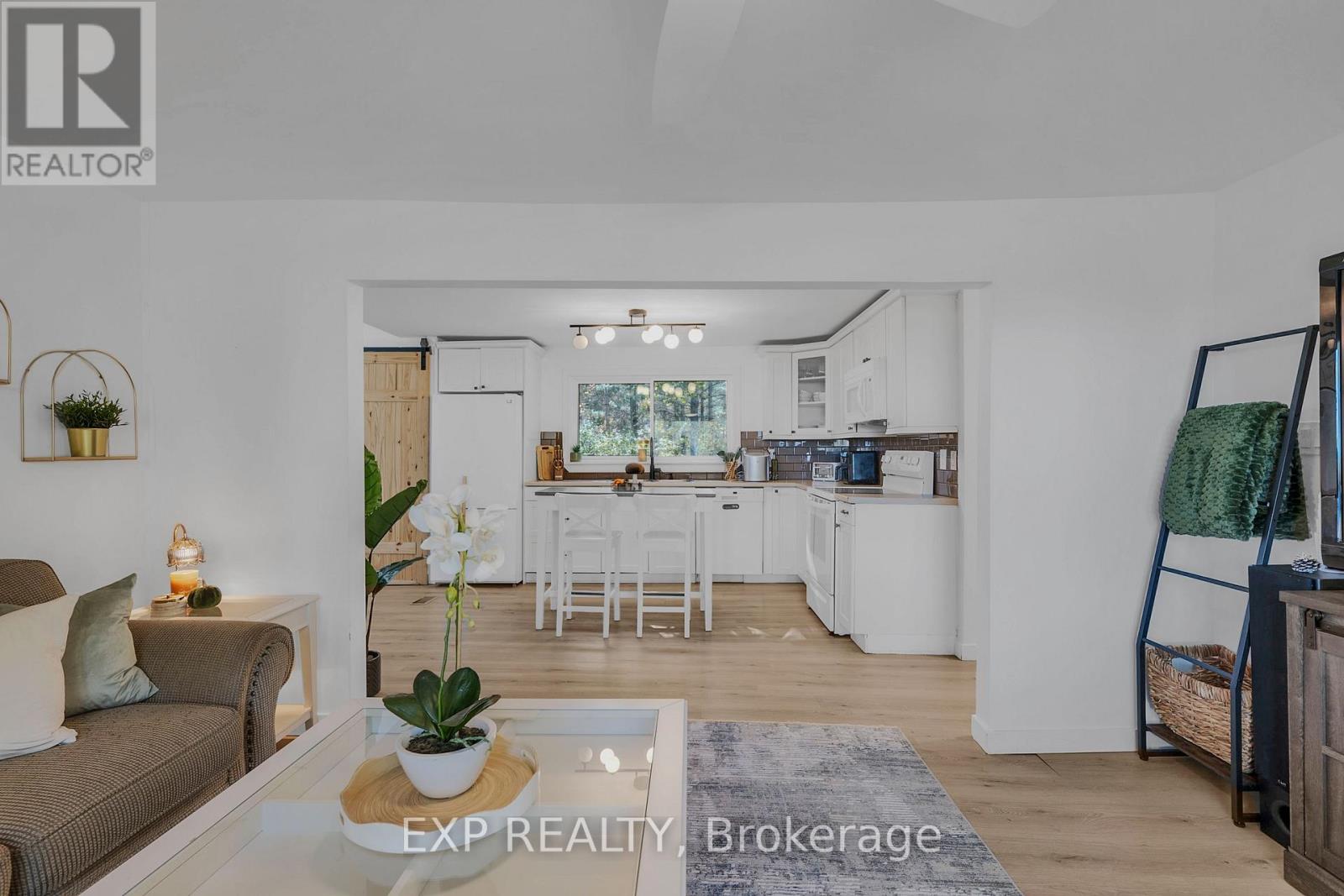 20194 Main Street, Caledon, Ontario  L7K 1P7 - Photo 8 - W14096330
