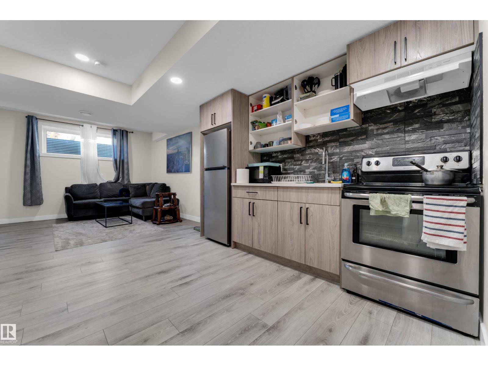 6019 180 AV NW