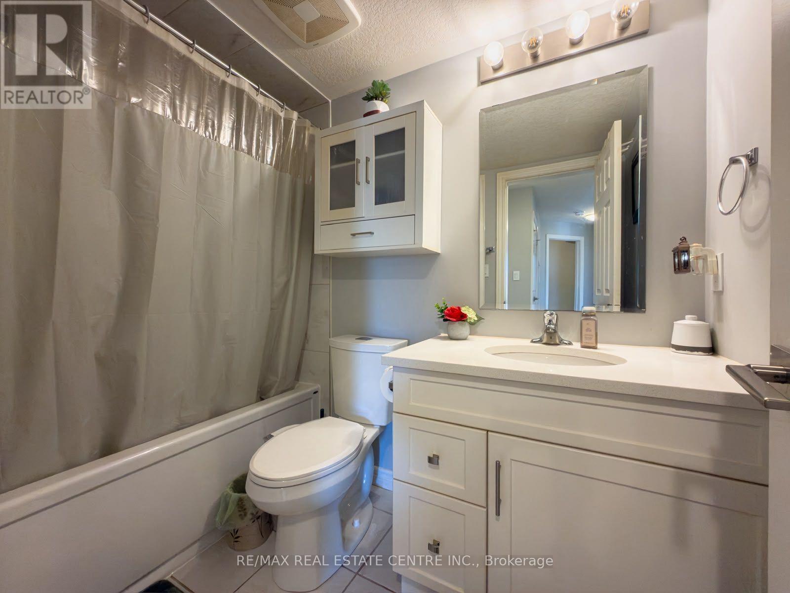 122 Wheat Lane, Kitchener, Ontario  N2R 0R4 - Photo 12 - X14096336