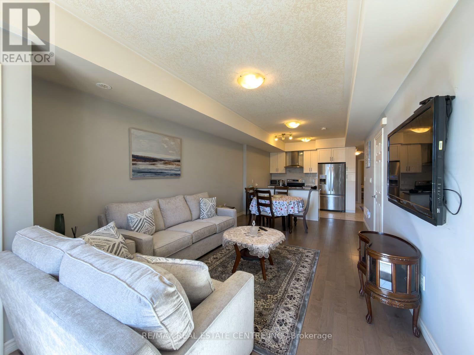 122 Wheat Lane, Kitchener, Ontario  N2R 0R4 - Photo 5 - X14096336