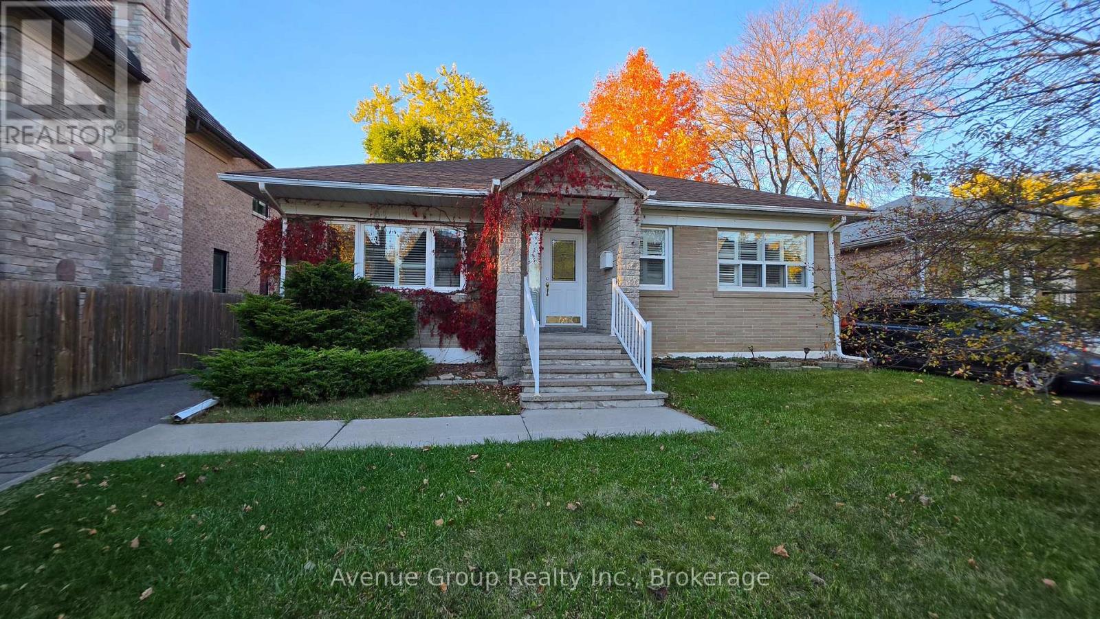 MAIN - 82 CAINES AVENUE, Toronto, Ontario