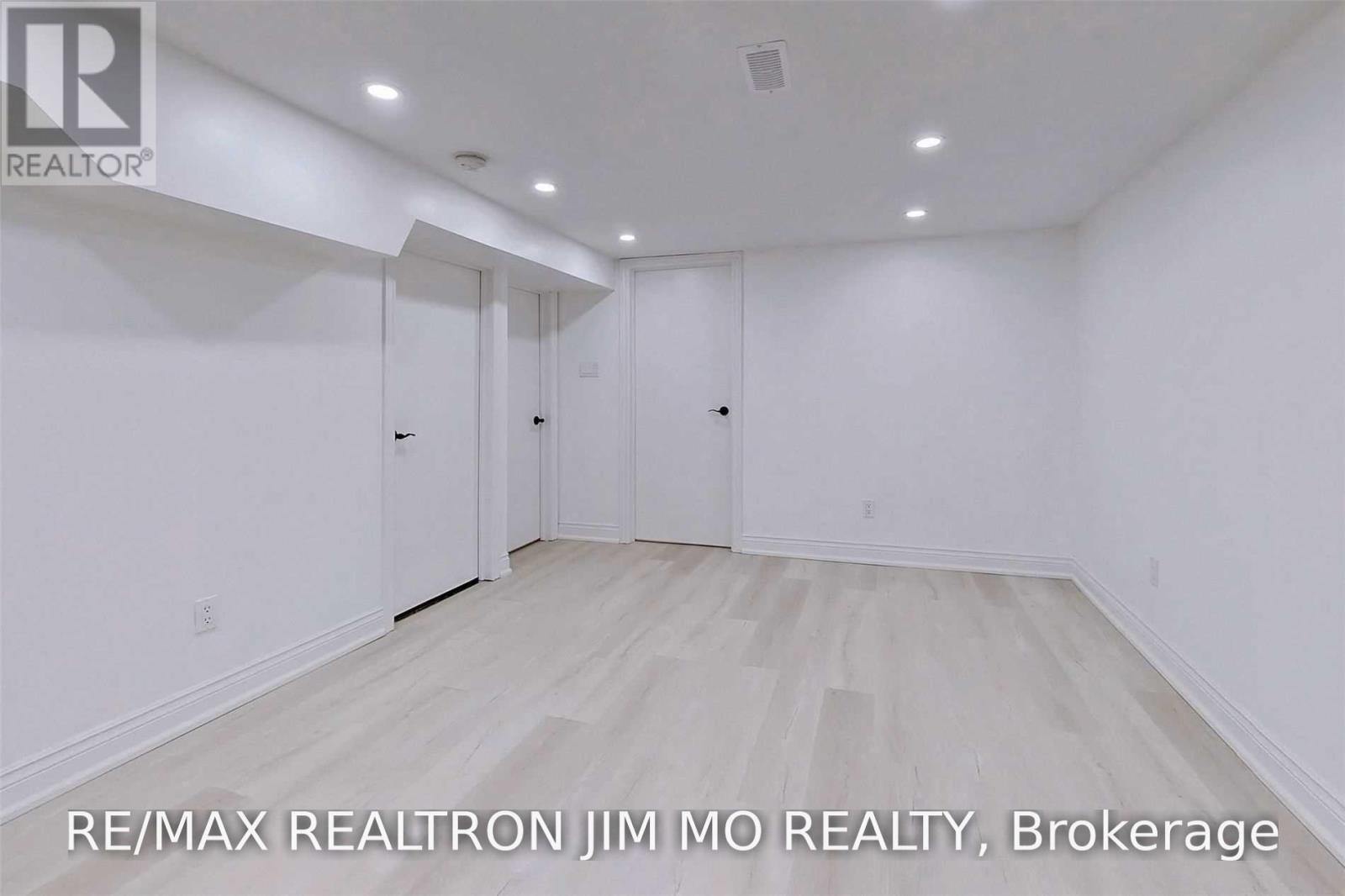 Ground - 153 Hollyberry Trail, Toronto, Ontario M2H 2P2 - Photo 12 - C14096390