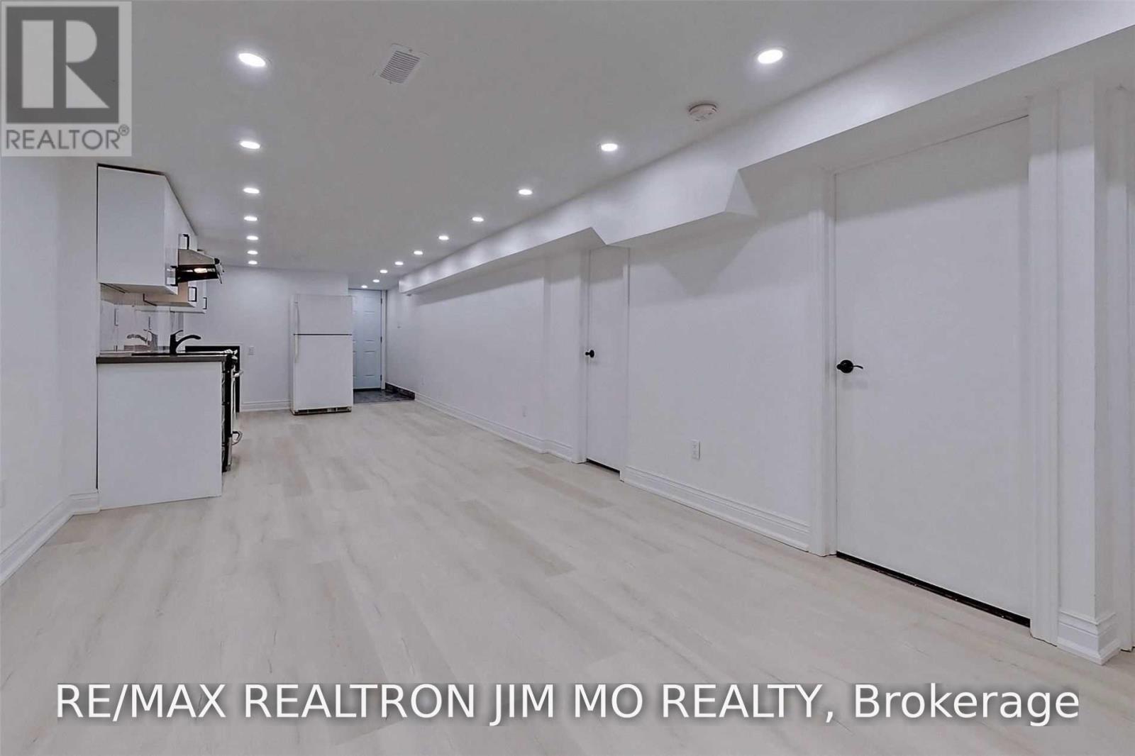 Ground - 153 Hollyberry Trail, Toronto, Ontario M2H 2P2 - Photo 13 - C14096390