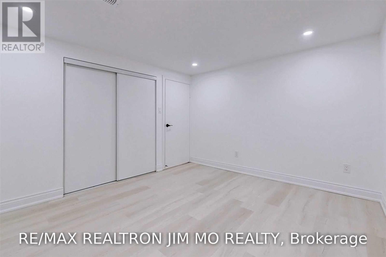 Ground - 153 Hollyberry Trail, Toronto, Ontario M2H 2P2 - Photo 17 - C14096390