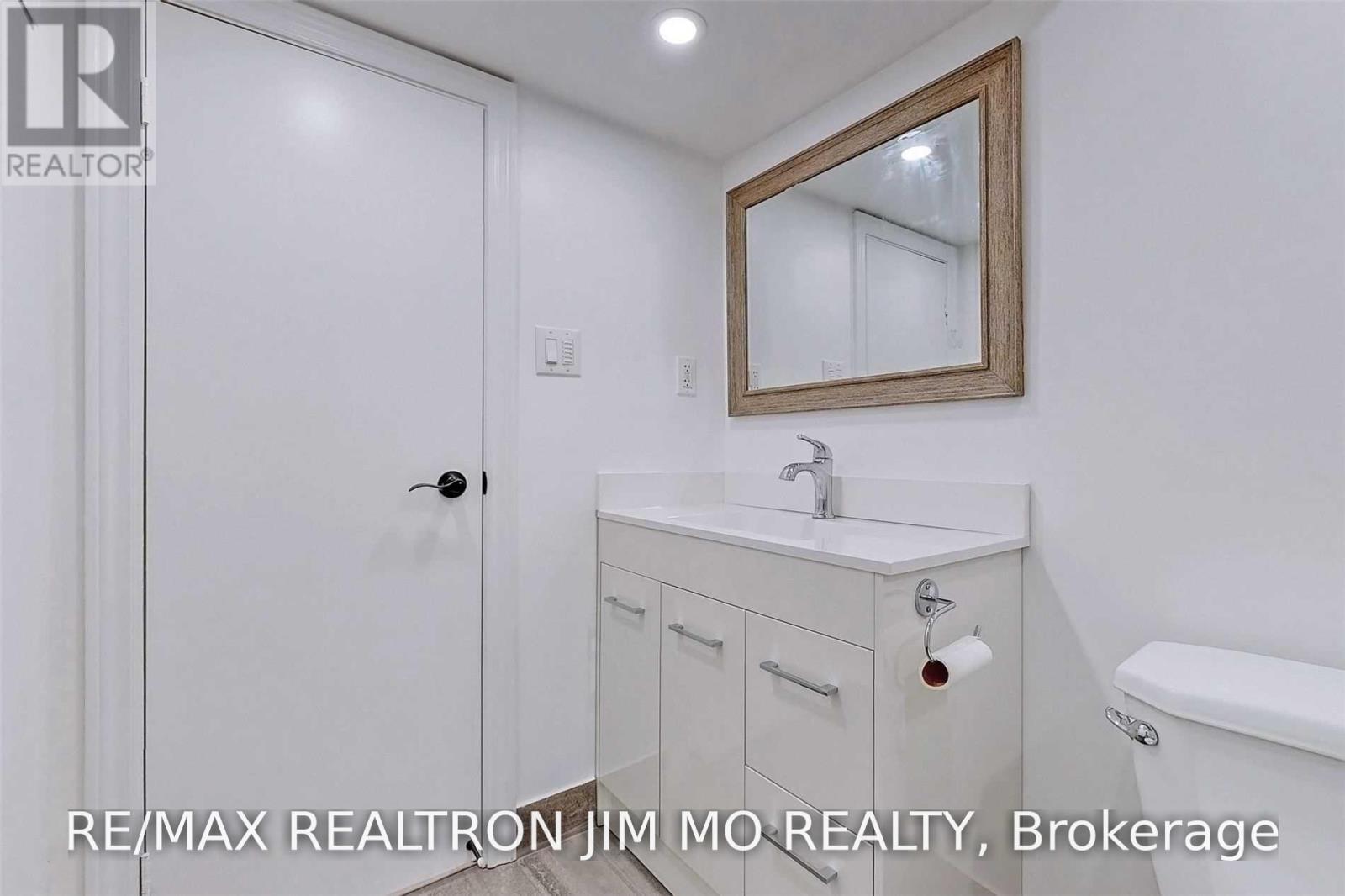 Ground - 153 Hollyberry Trail, Toronto, Ontario M2H 2P2 - Photo 19 - C14096390