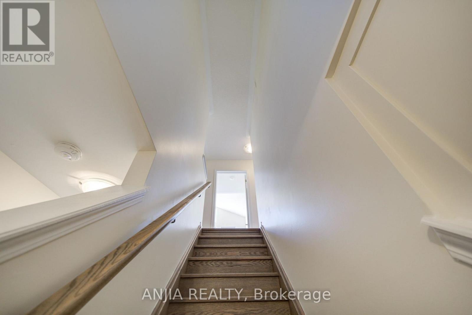 24 Goldeye Street, Whitby, Ontario  L1P 0E5 - Photo 23 - E14096382