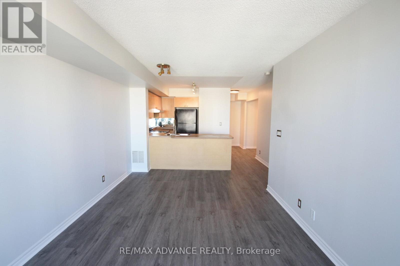 1601 - 1 Elm Drive W, Mississauga, Ontario  L5B 4M1 - Photo 4 - W14096410