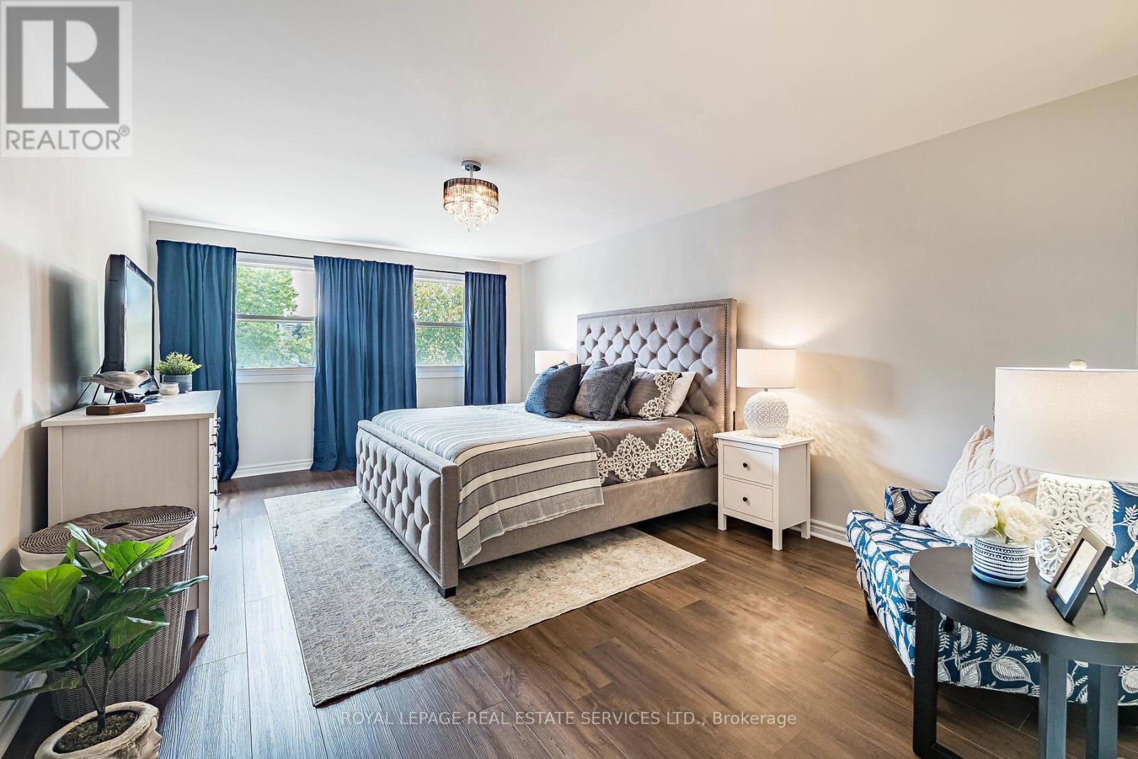 1045 Mannington Lane, Mississauga, Ontario  L4W 3X6 - Photo 25 - W14096414