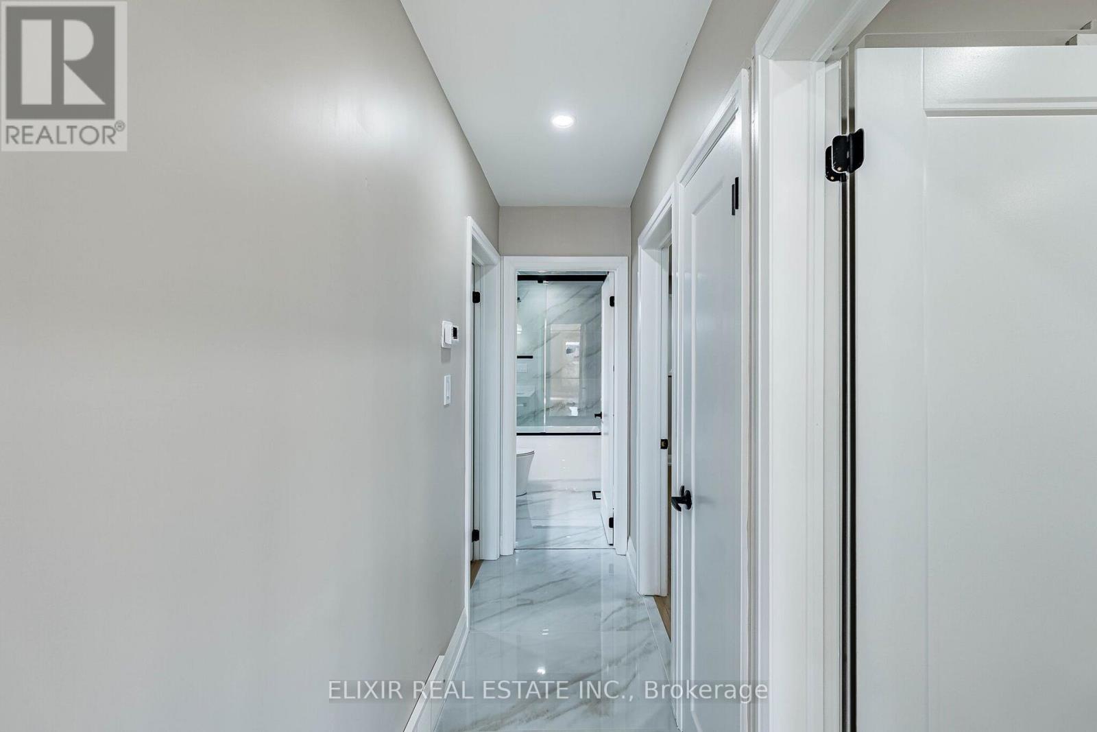 Upper - 135 Nugent Drive, Hamilton, Ontario  L8H 2N3 - Photo 20 - X14096380