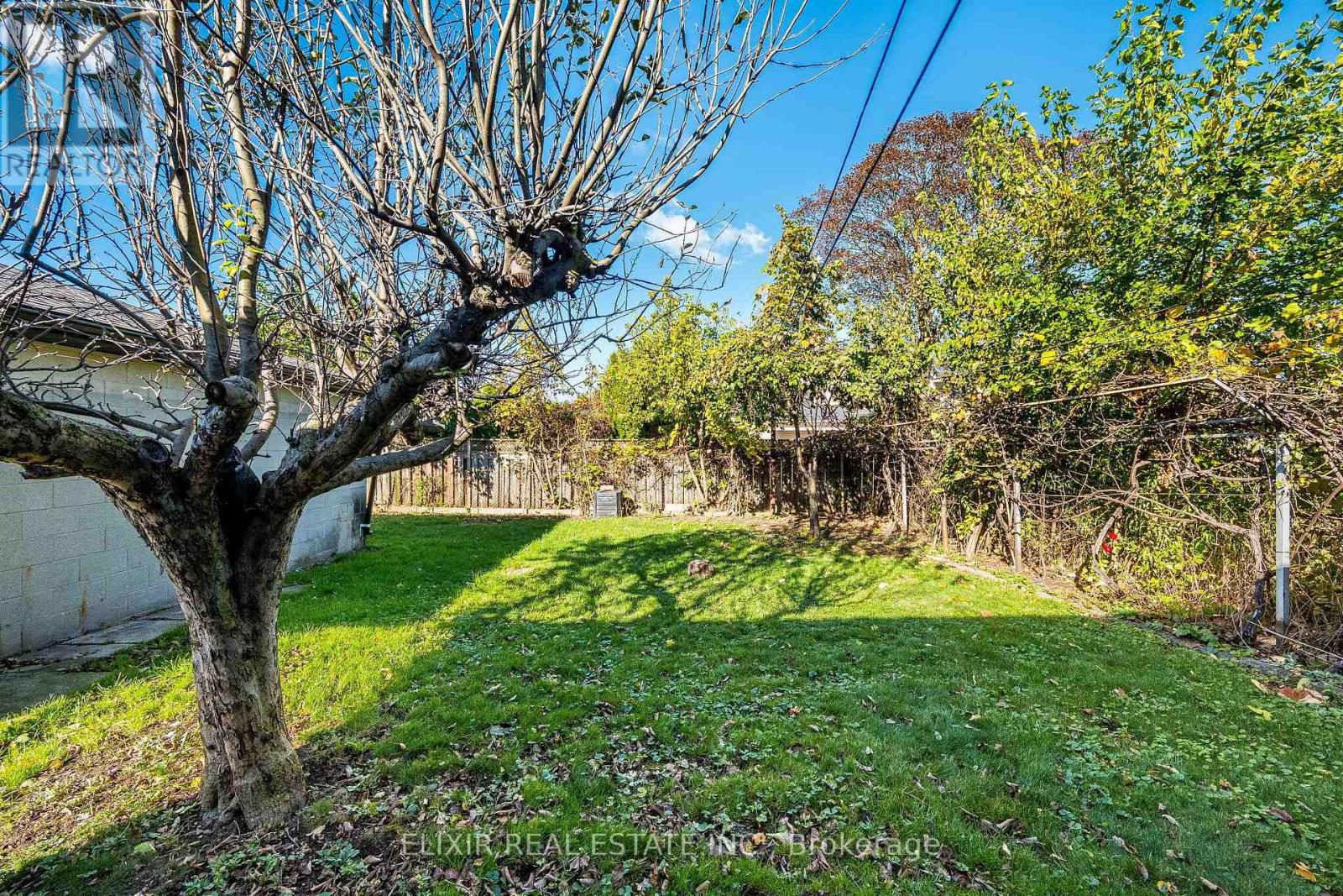 Upper - 135 Nugent Drive, Hamilton, Ontario  L8H 2N3 - Photo 30 - X14096380