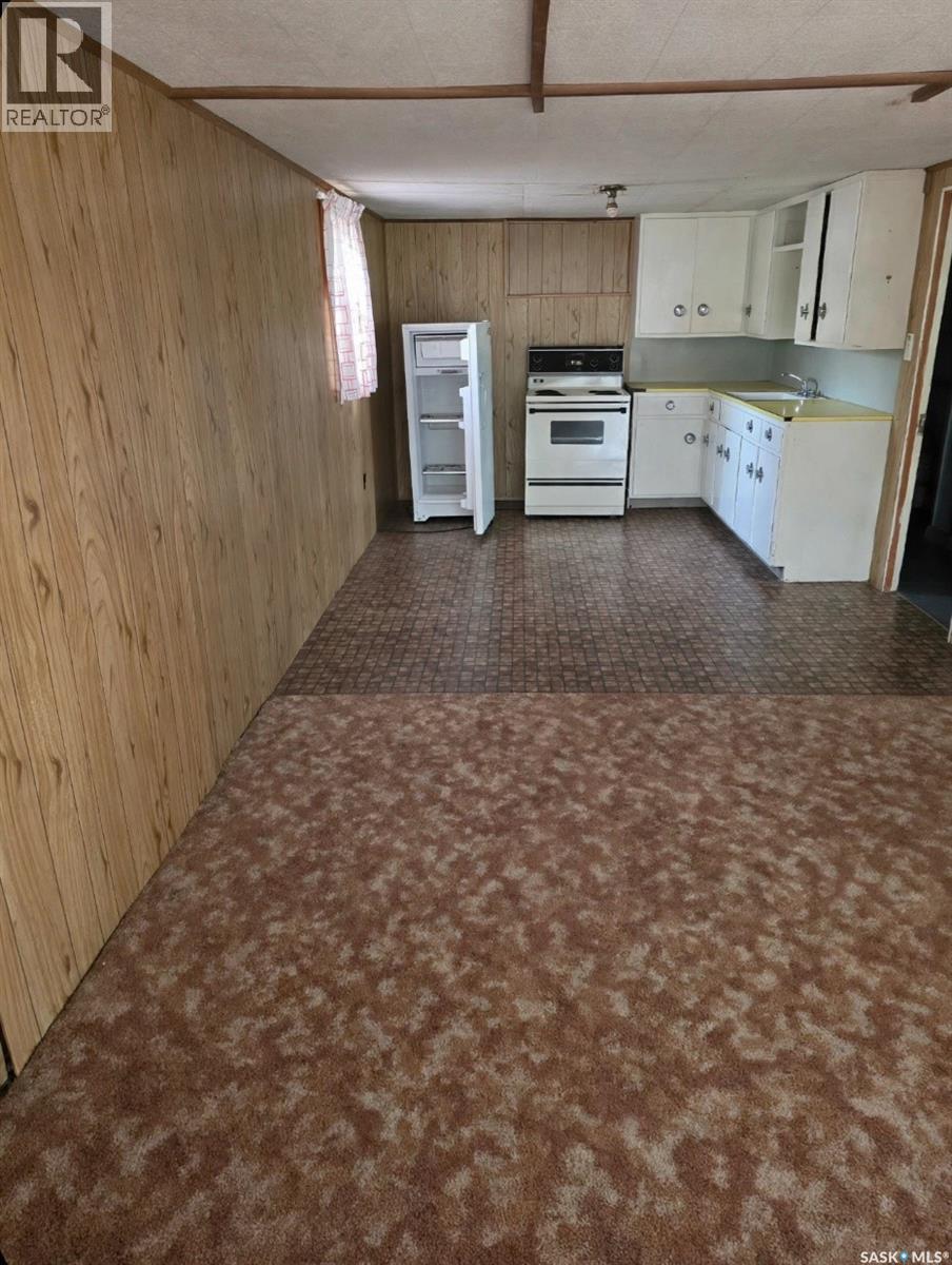 805 4th Street E, Prince Albert, Saskatchewan  S6V 0K6 - Photo 9 - SK051385