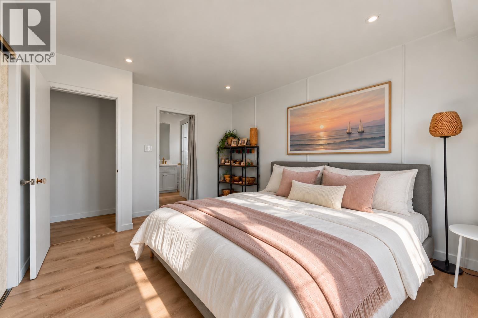 915 Wentworth Avenue, North Vancouver, British Columbia  V7R 1R8 - Photo 15 - R3166963