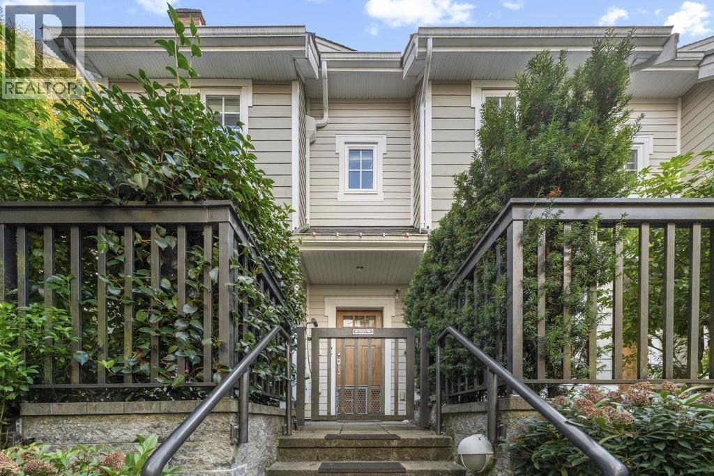 18 7198 Barnet Road, Burnaby, British Columbia V5A 1C9 - Photo 2 - R3176748