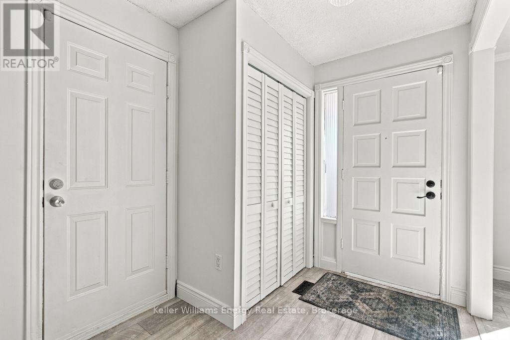 26 Carruthers Drive, Clarington, Ontario  L1C 3S2 - Photo 5 - E14096488