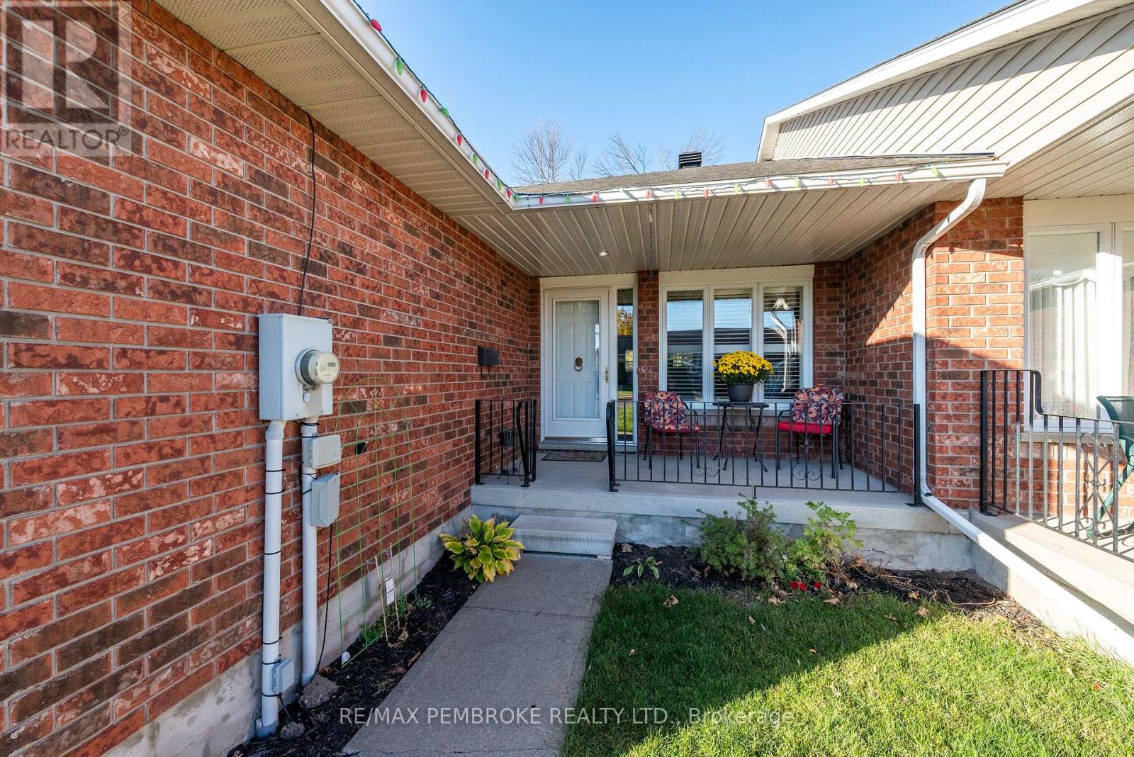397 Morris Street, Pembroke, Ontario  K8A 8P4 - Photo 1 - X14096460
