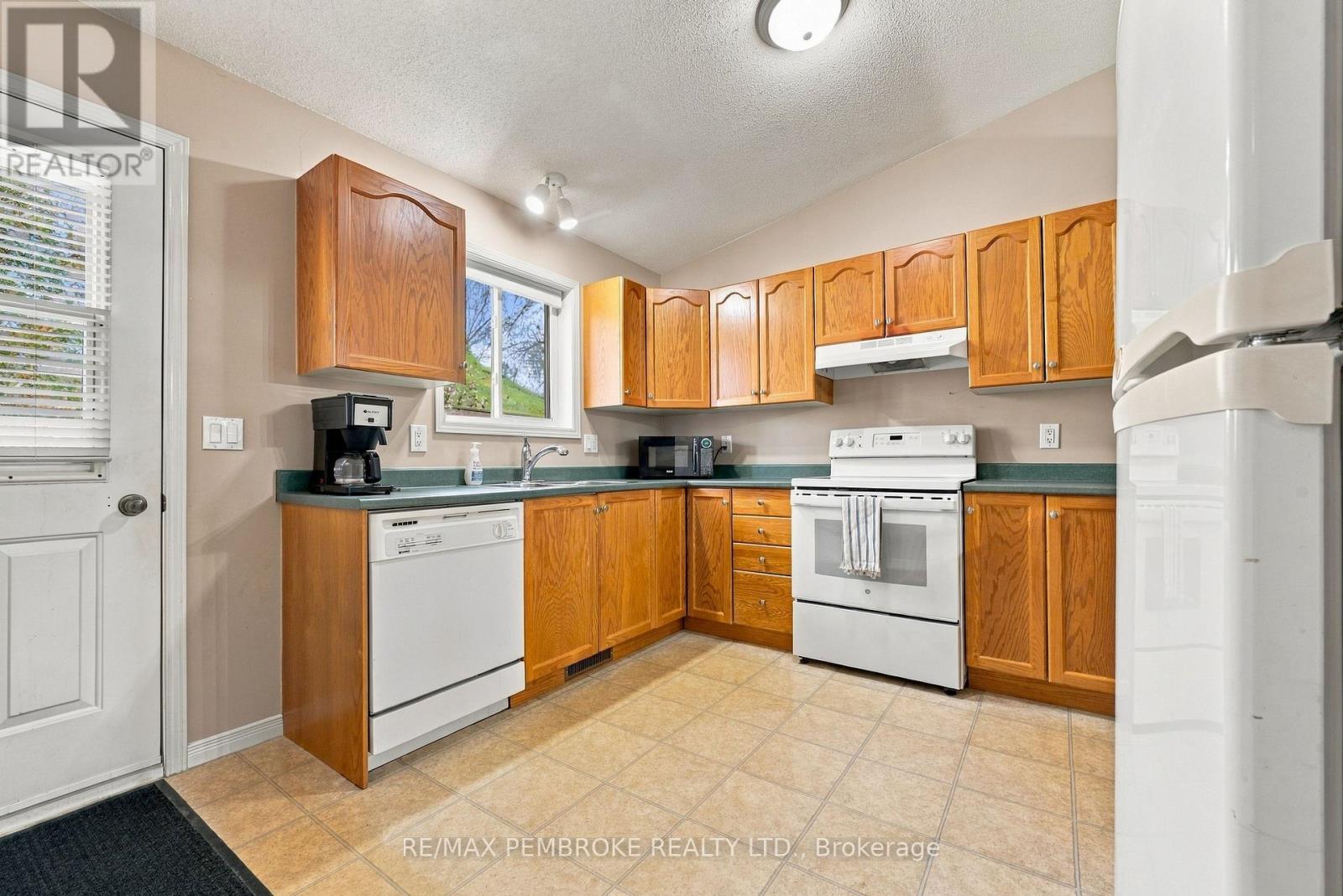 397 Morris Street, Pembroke, Ontario  K8A 8P4 - Photo 14 - X14096460