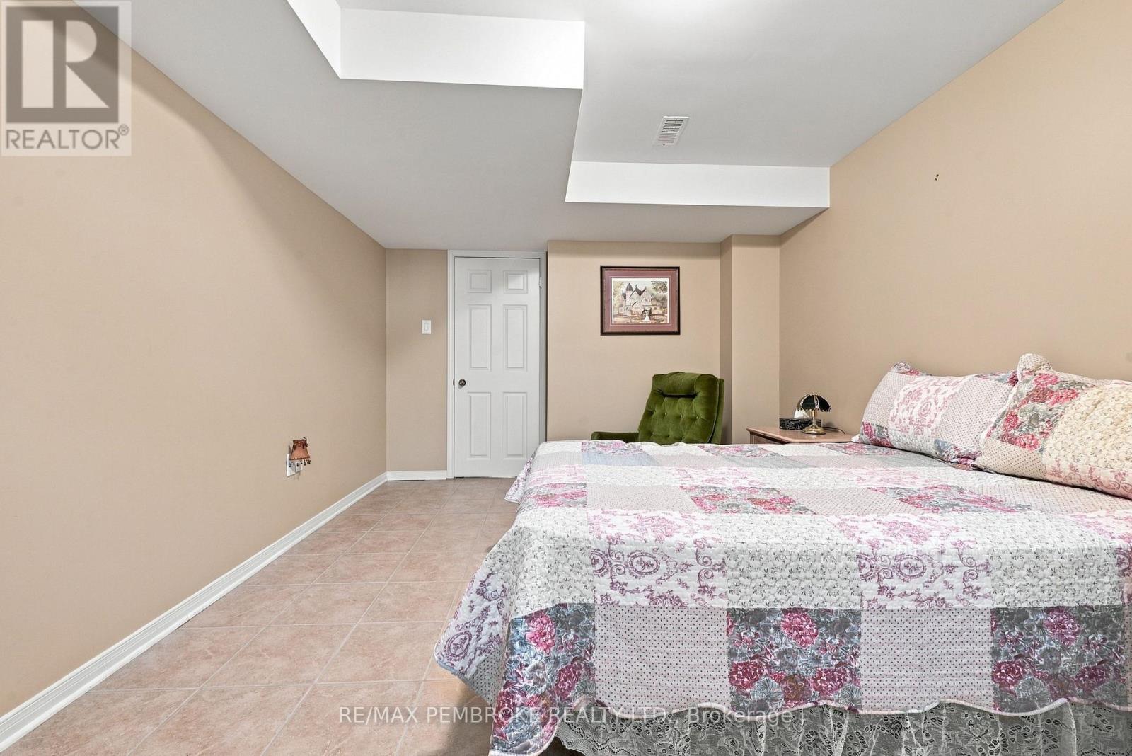 397 Morris Street, Pembroke, Ontario  K8A 8P4 - Photo 32 - X14096460