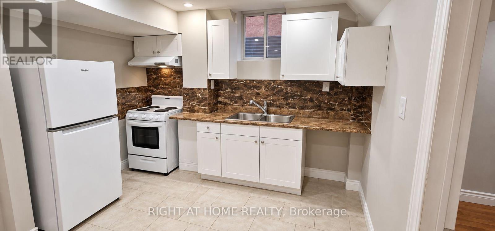 Bsmt - 3662 Golden Locust Drive, Mississauga, Ontario  L5N 8N7 - Photo 3 - W14091200