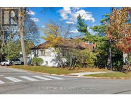 44 CONNAUGHT AVENUE, Toronto, Ontario