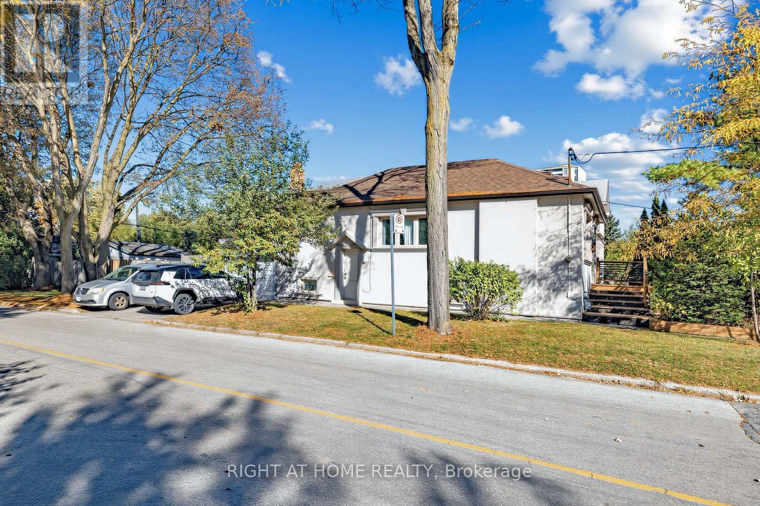 44 Connaught Avenue, Toronto, Ontario  M2M 1G6 - Photo 4 - C14096348