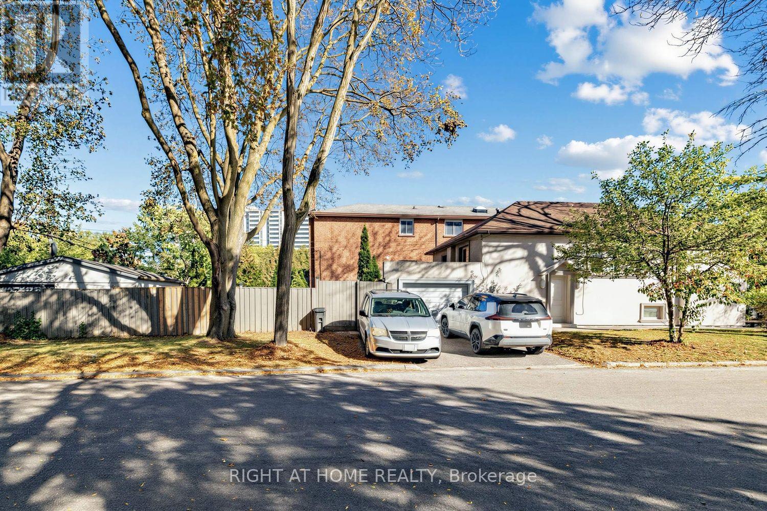 44 Connaught Avenue, Toronto, Ontario  M2M 1G6 - Photo 5 - C14096348