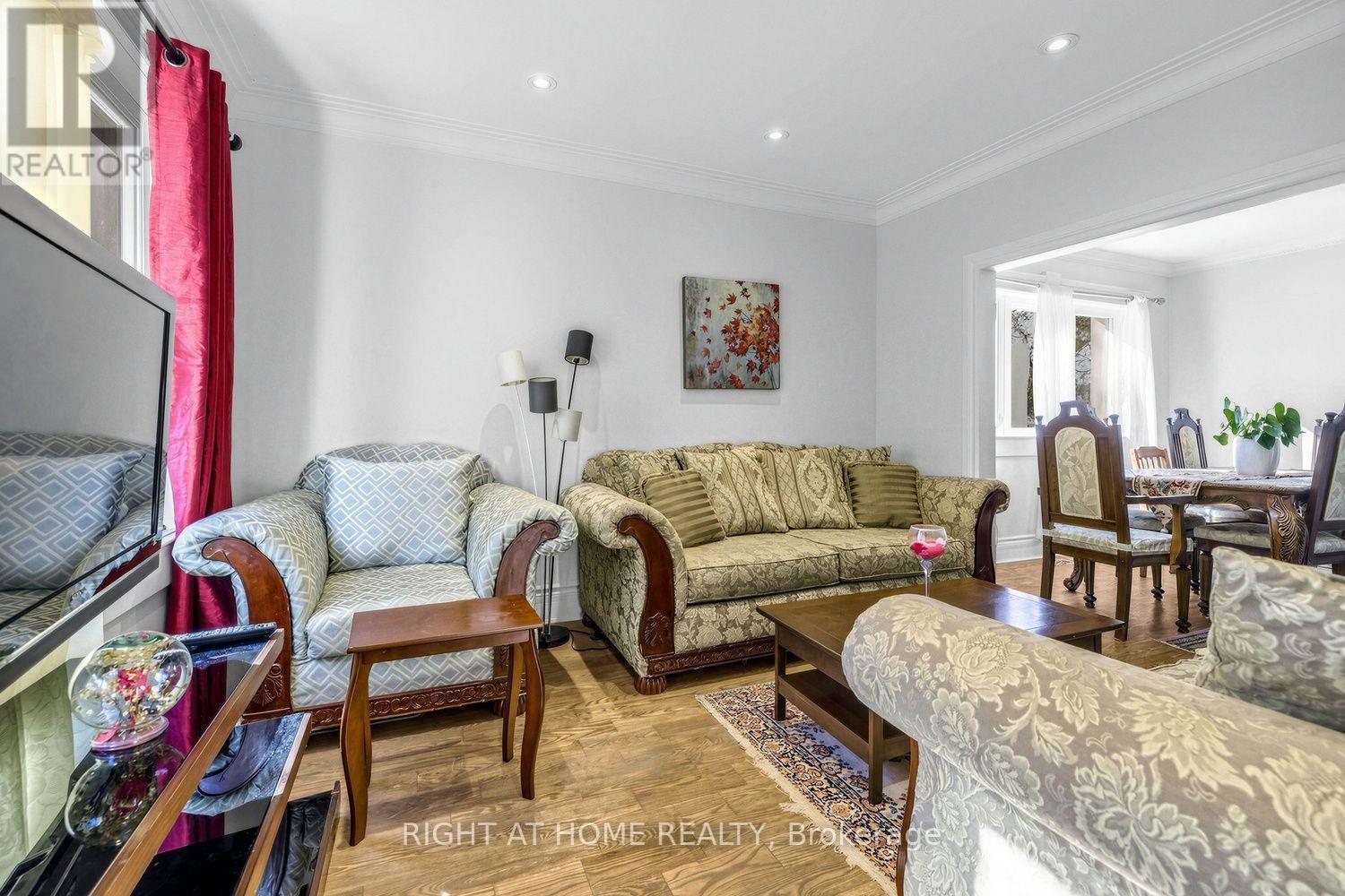 44 Connaught Avenue, Toronto, Ontario  M2M 1G6 - Photo 9 - C14096348