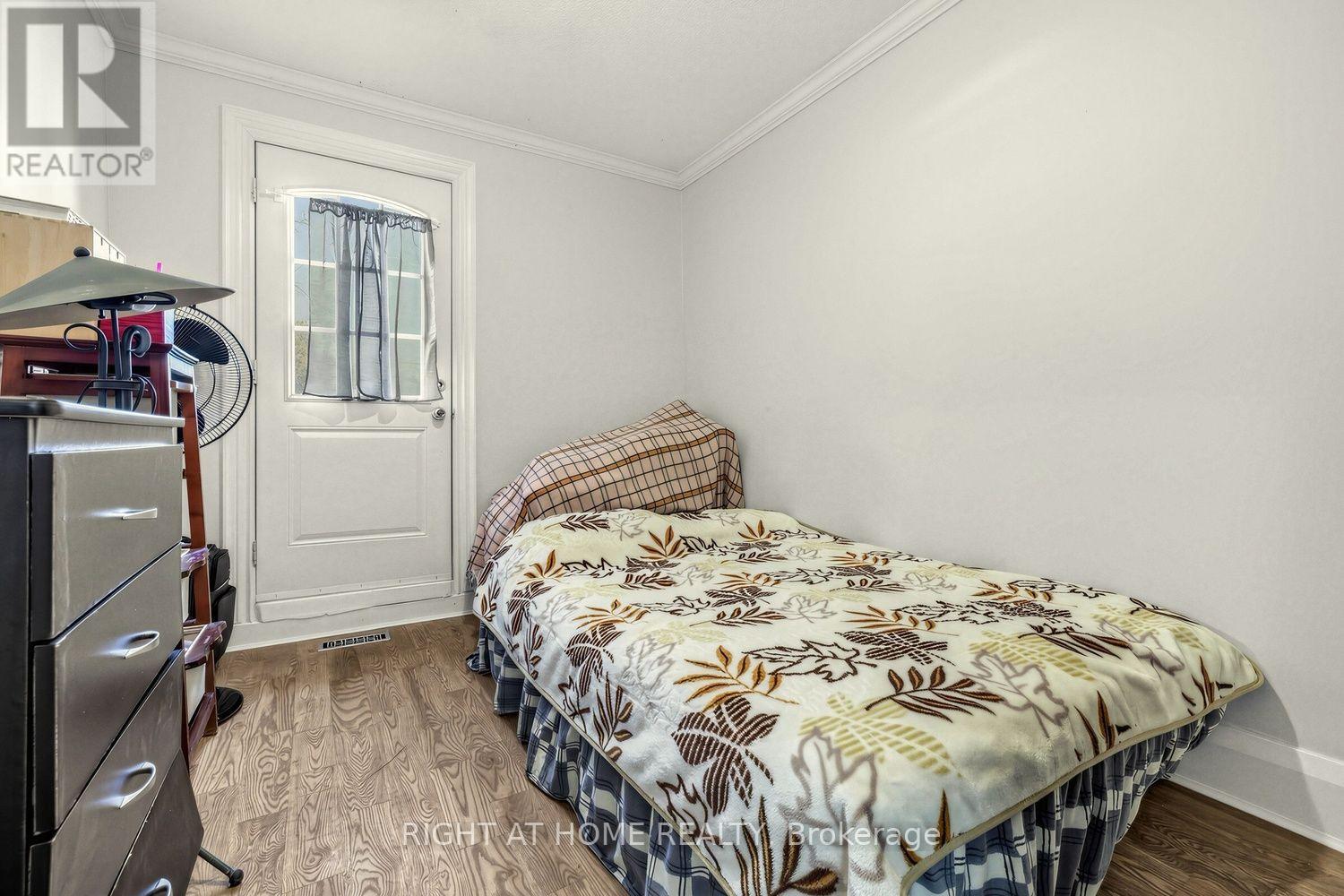 44 Connaught Avenue, Toronto, Ontario  M2M 1G6 - Photo 19 - C14096348