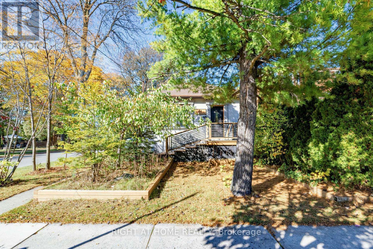 44 Connaught Avenue, Toronto, Ontario  M2M 1G6 - Photo 2 - C14096348