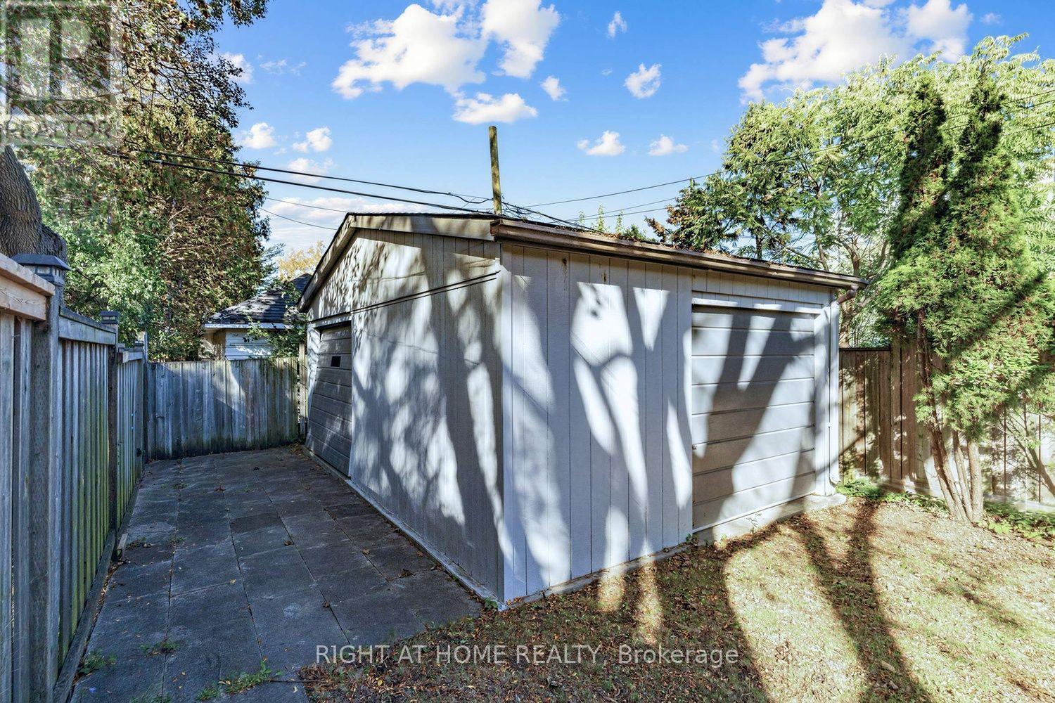 44 Connaught Avenue, Toronto, Ontario  M2M 1G6 - Photo 34 - C14096348