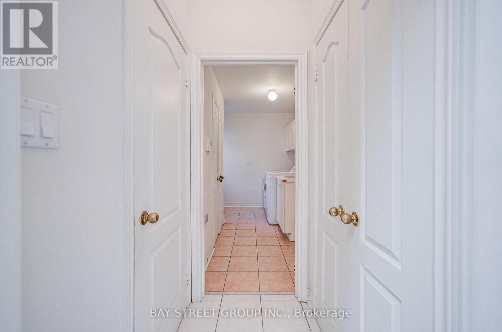 13 Pembrooke Road, Markham, Ontario  L6C 2L2 - Photo 23 - N14096416
