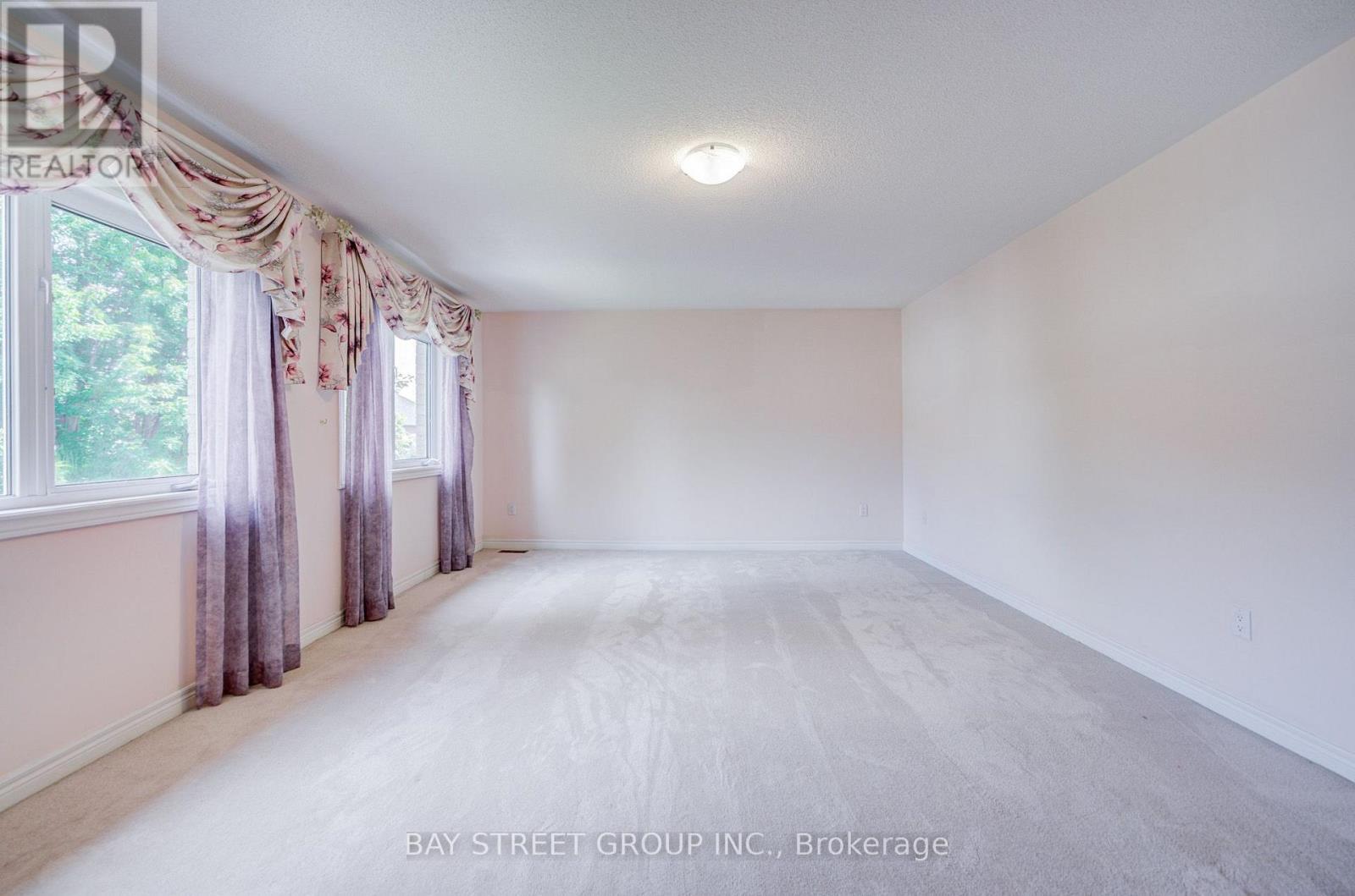 13 Pembrooke Road, Markham, Ontario  L6C 2L2 - Photo 31 - N14096416