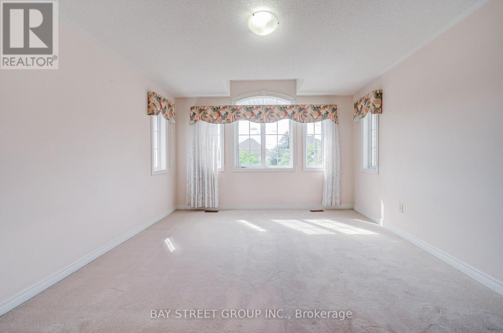 13 Pembrooke Road, Markham, Ontario  L6C 2L2 - Photo 39 - N14096416