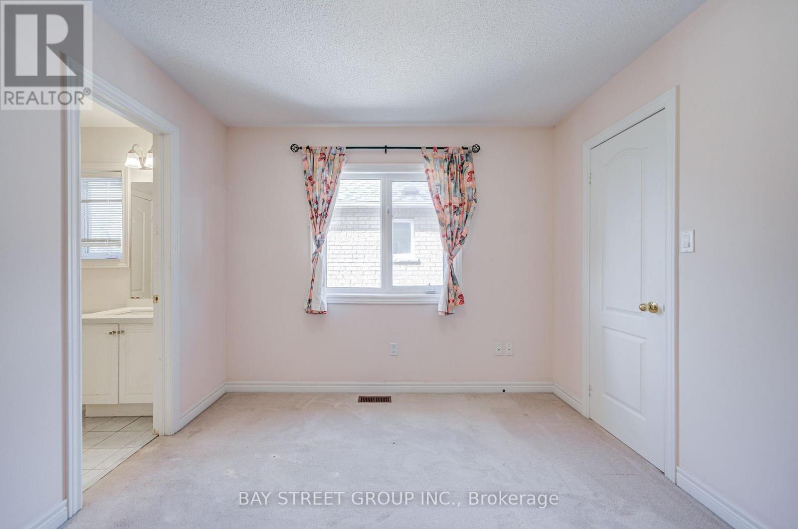 13 Pembrooke Road, Markham, Ontario  L6C 2L2 - Photo 44 - N14096416