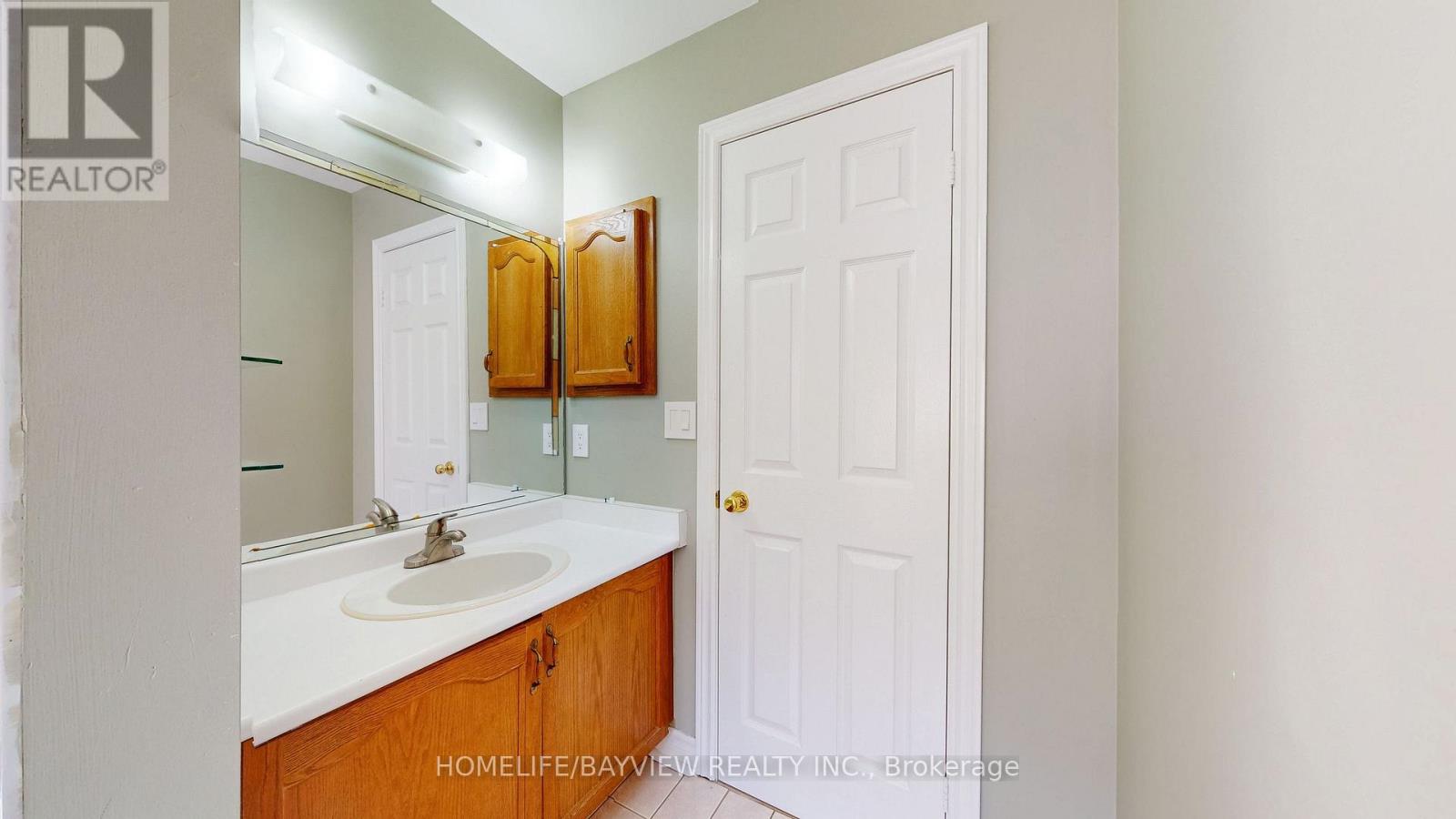 861 Surin Court, Newmarket, Ontario  L3Y 8R3 - Photo 23 - N14096442