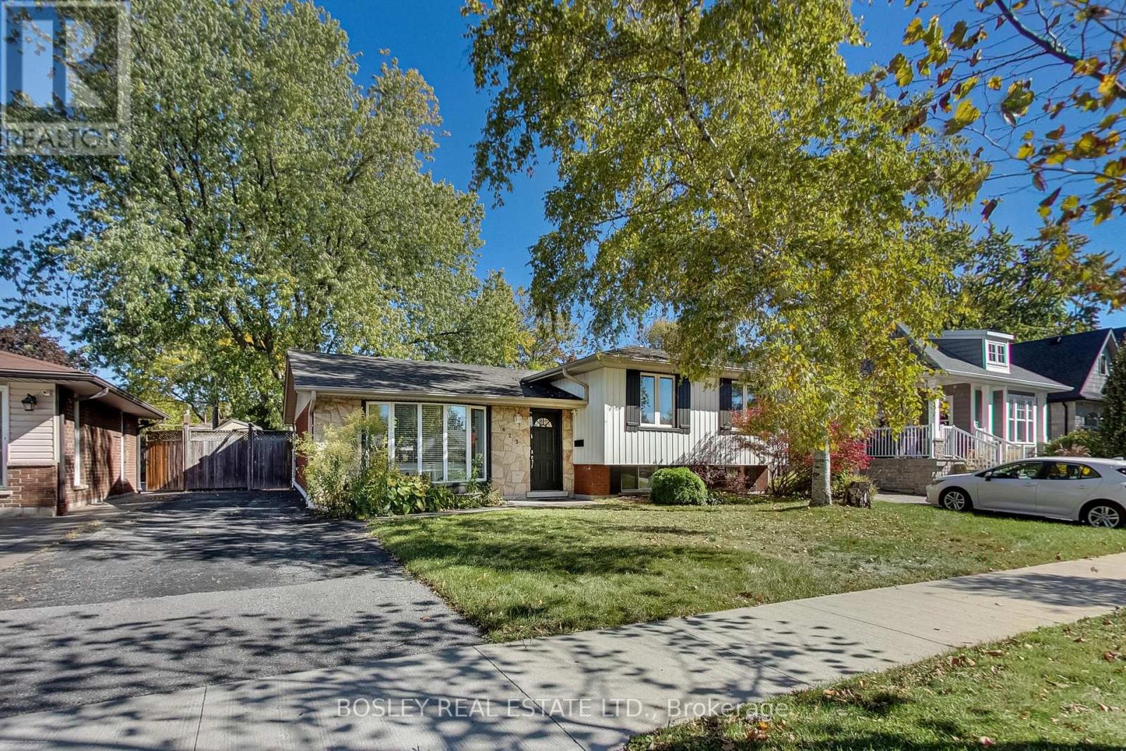 623 Thornwood Avenue, Burlington, Ontario  L7N 3B9 - Photo 2 - W14096484
