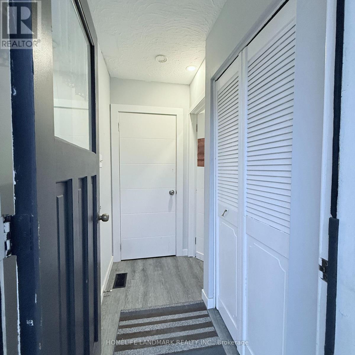 31 Country Club Drive, Hamilton, Ontario  L8K 5W4 - Photo 3 - X14096444