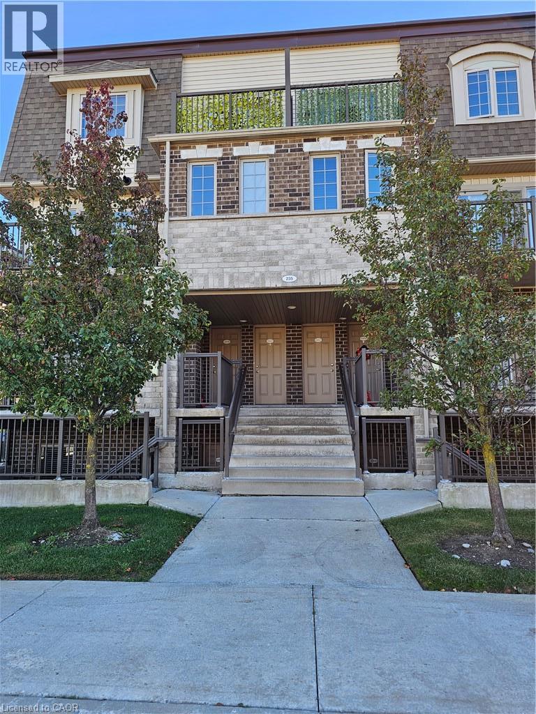 235 RACHEL Crescent Unit# C, Kitchener, Ontario