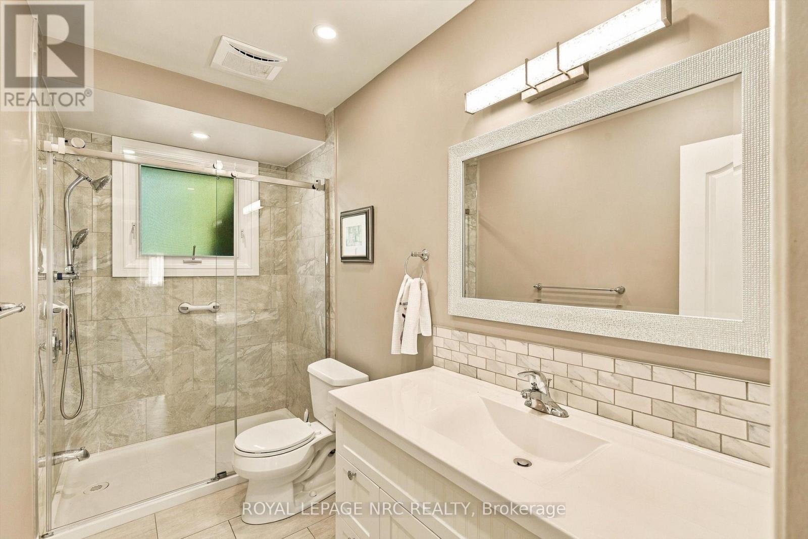13 Hardwood Grove, St. Catharines, Ontario  L2P 1K3 - Photo 25 - X14096514