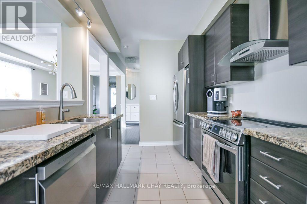 114 Blanchard Crescent, Essa (Angus), Ontario  L0M 1B5 - Photo 17 - N14096524