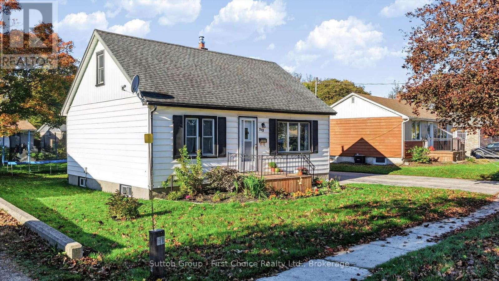 212 Mary Street, Goderich (Goderich (Town)), Ontario  N7A 3A9 - Photo 2 - X14096522