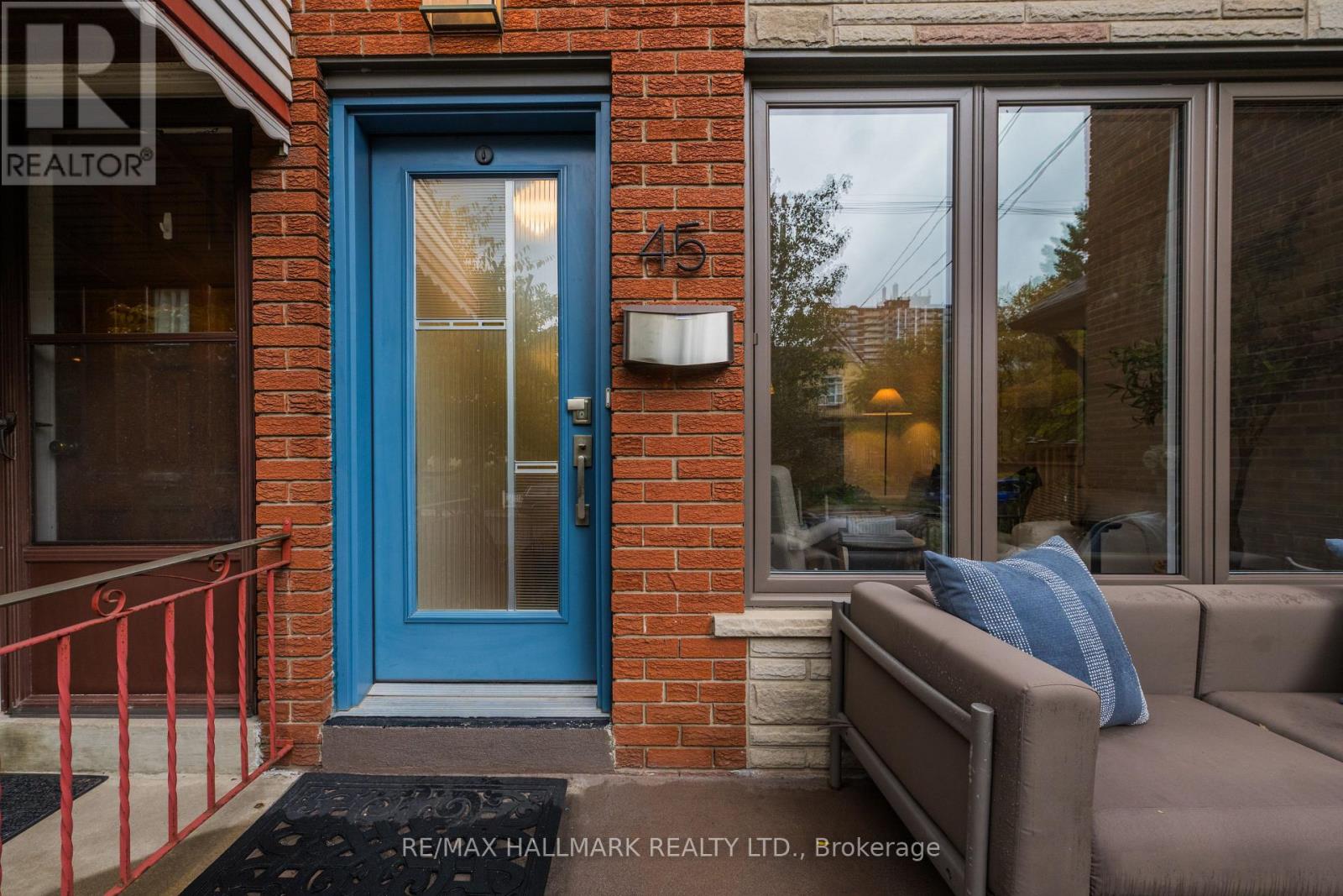 45 Sorauren Avenue, Toronto, Ontario M6R 2C8 - Photo 1 - W14096504