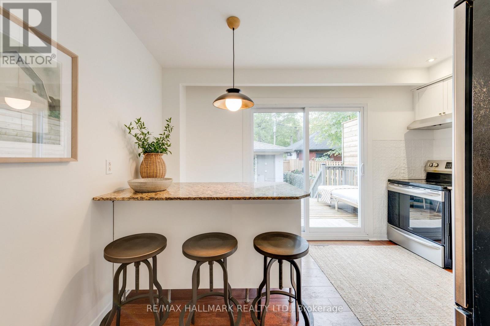 45 Sorauren Avenue, Toronto, Ontario M6R 2C8 - Photo 16 - W14096504