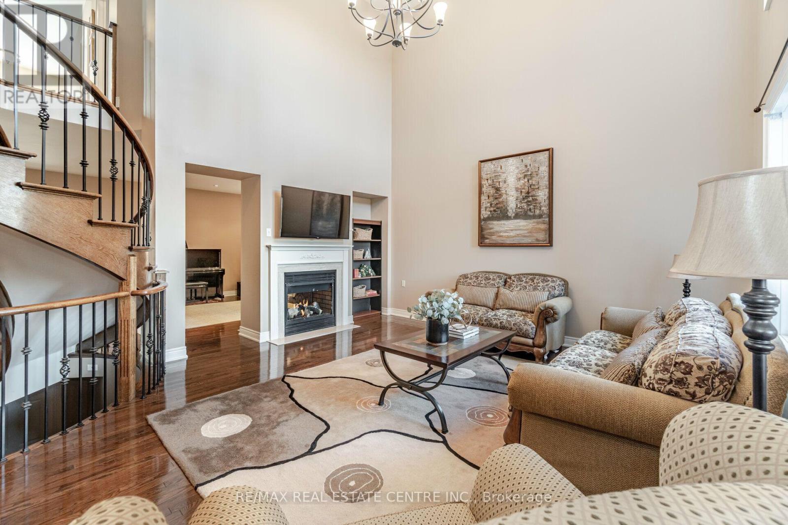 2327 Lyndhurst Drive, Oakville, Ontario  L6H 7V5 - Photo 10 - W14096516
