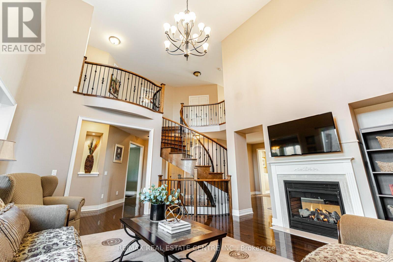 2327 Lyndhurst Drive, Oakville, Ontario  L6H 7V5 - Photo 12 - W14096516